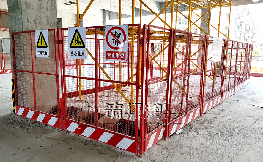 建筑工地塔吊護(hù)欄，塔吊基礎(chǔ)護(hù)欄